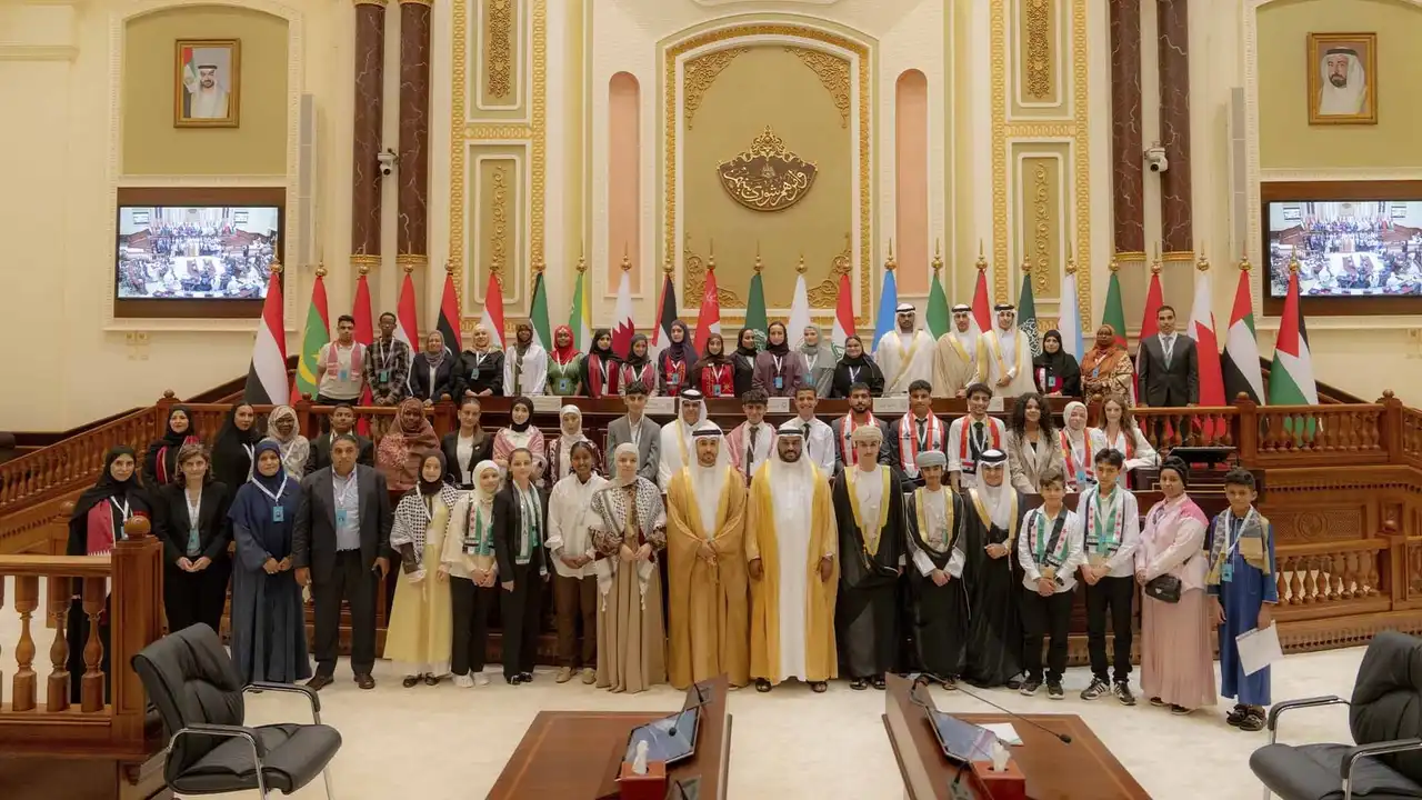 تكريم أعضاء الدورة الرابعة من البرلمان العربي للطفل